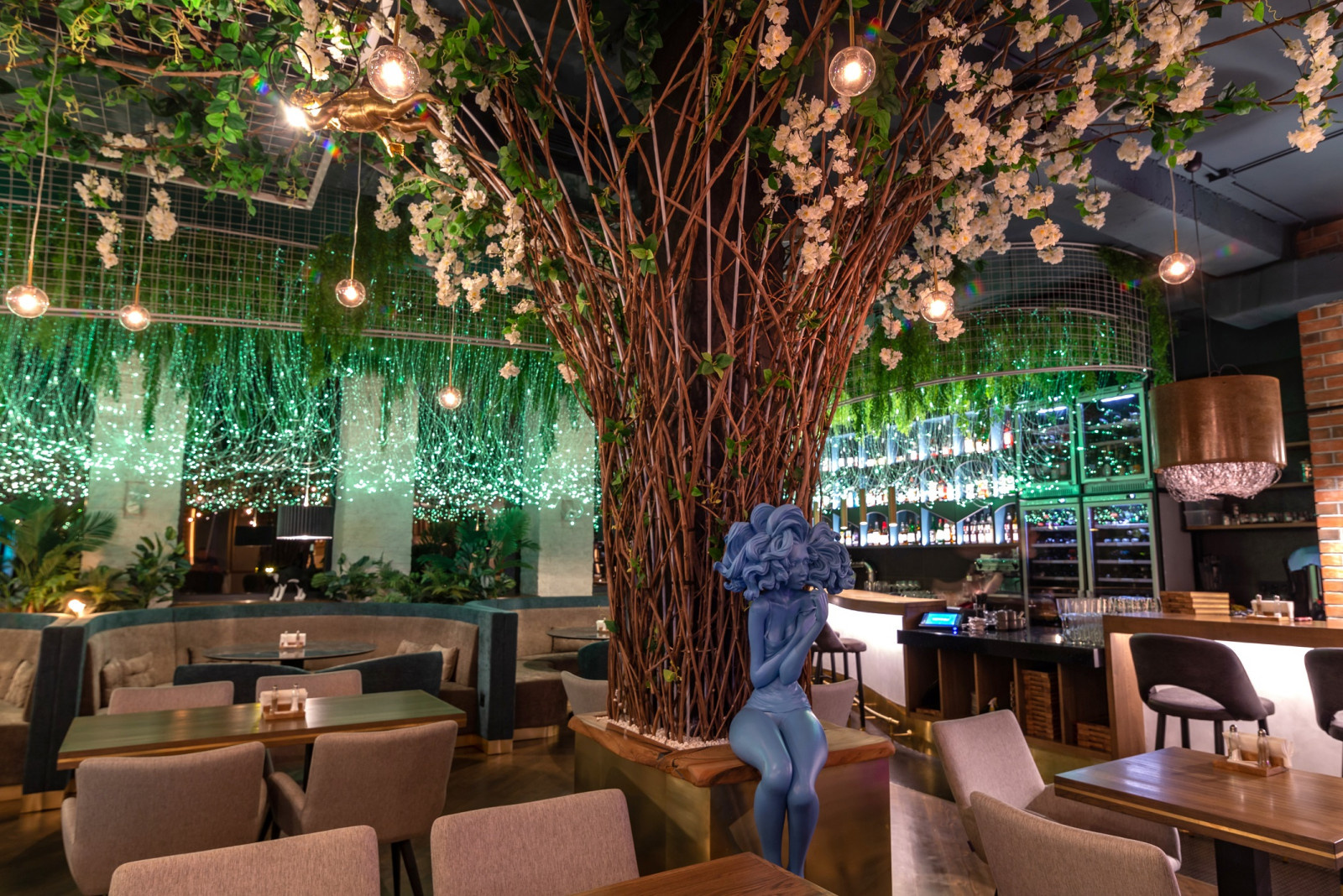 Ресторан L.E.S.