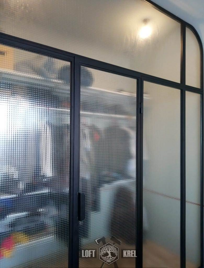 Перегородка для гардеробной комнаты