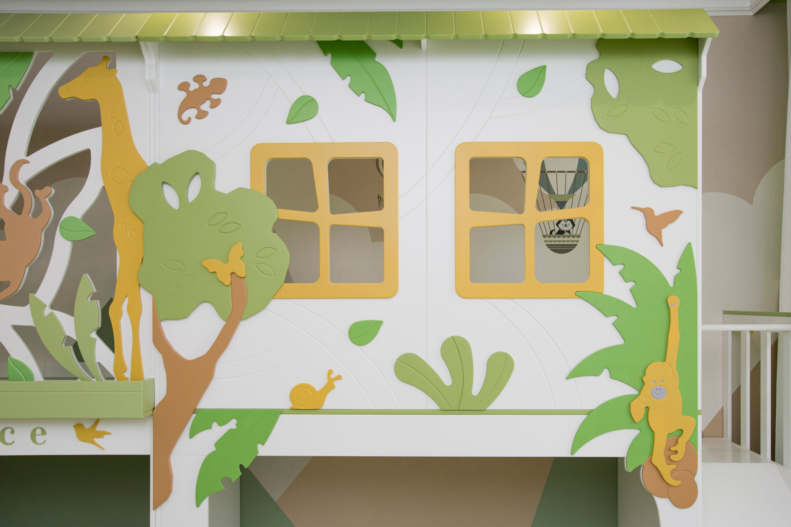 Детская игровая комната в стили джунгли