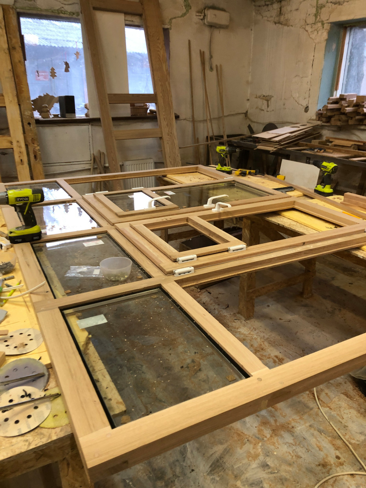 Окна из массива дерева