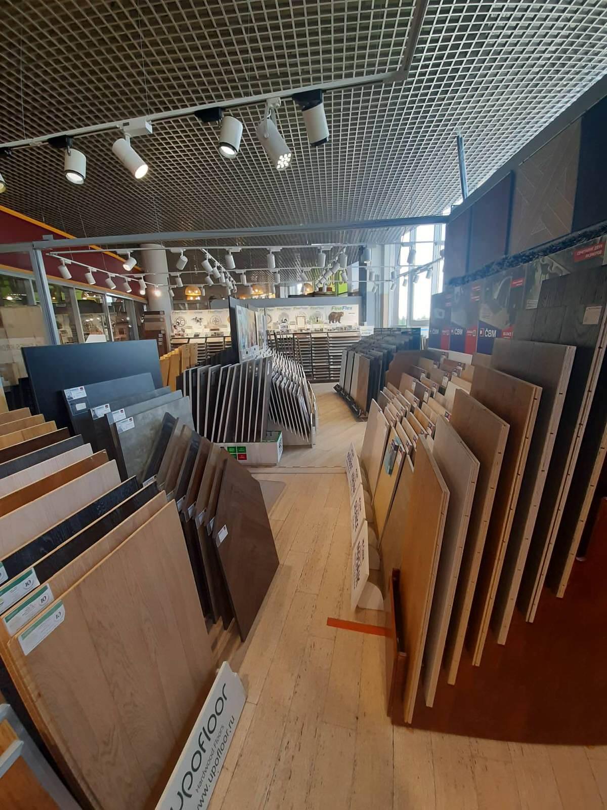 Паркет PRO в ТК "Мебельвуд" СПб