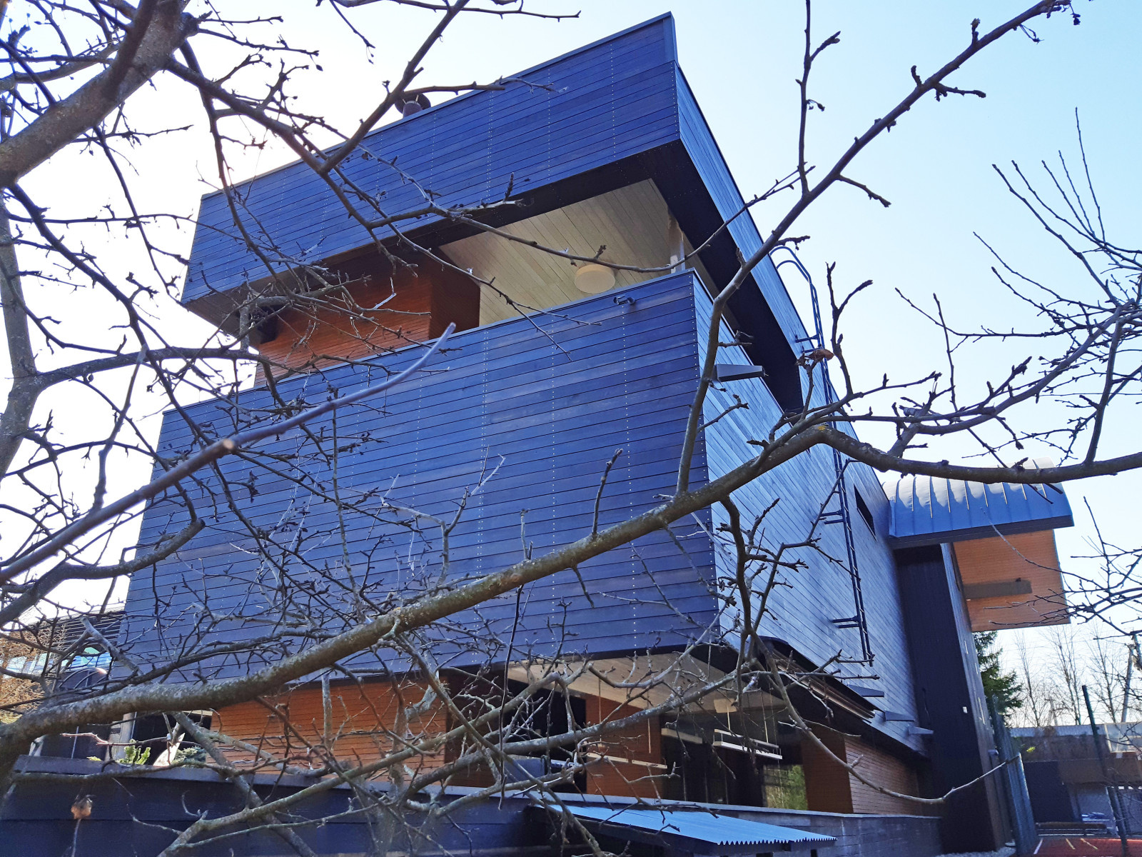 Реконструкция консоли над бассейном