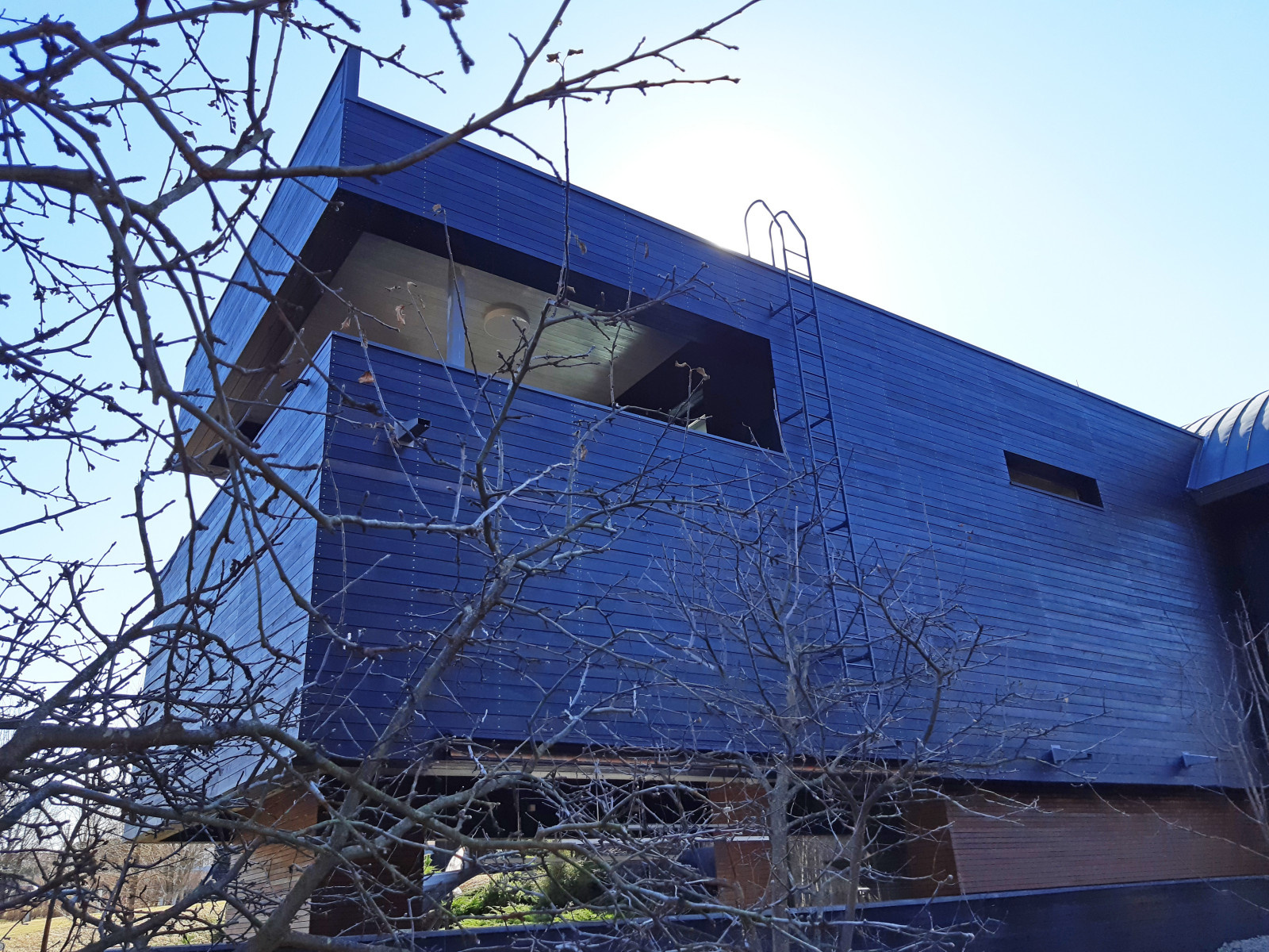 Реконструкция консоли над бассейном