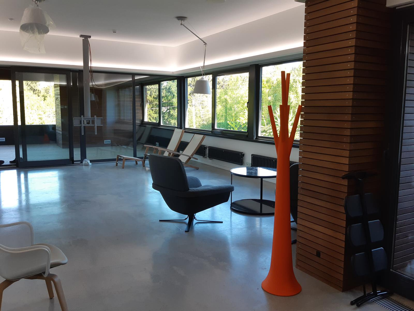 Реконструкция консоли над бассейном