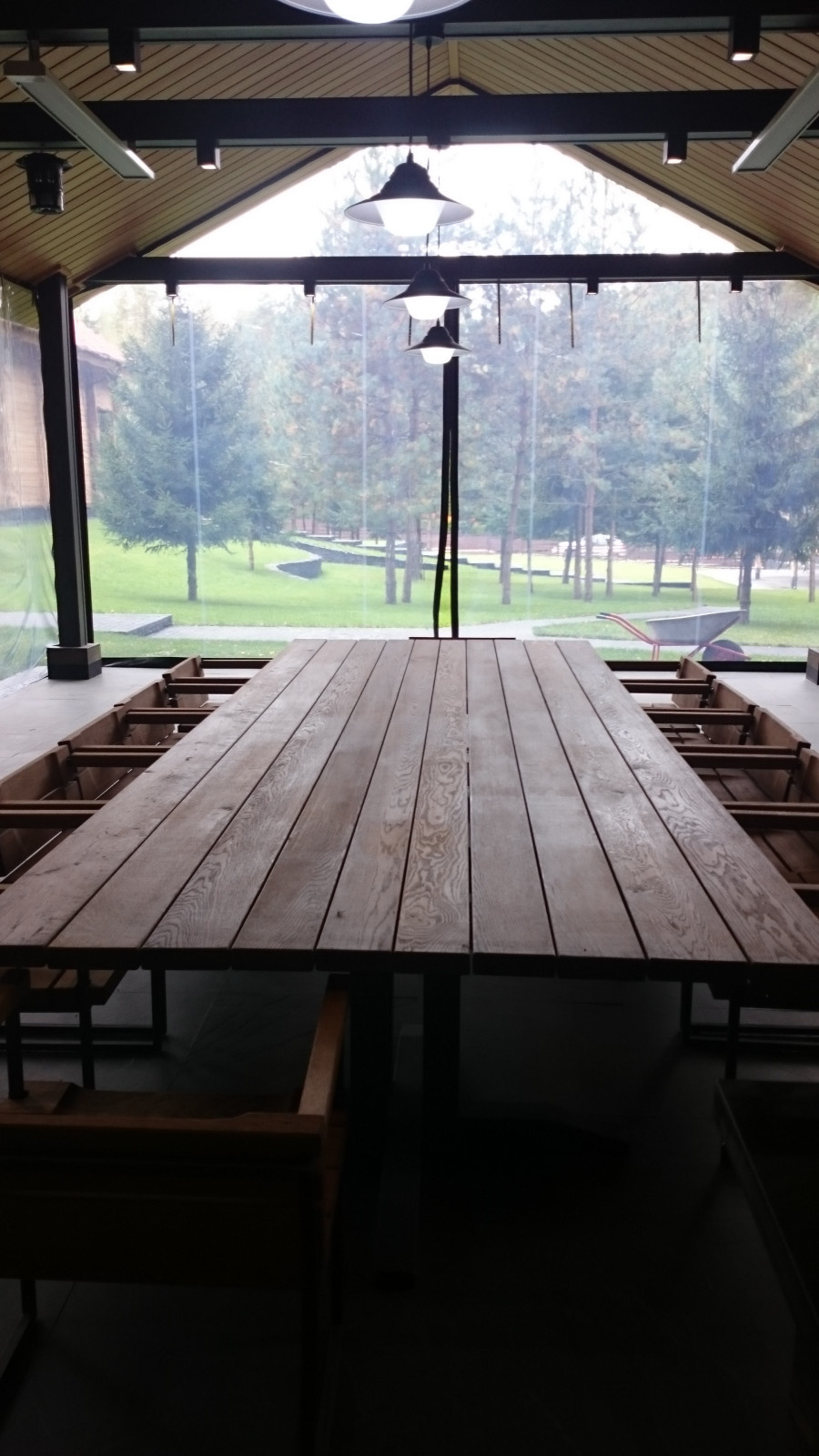 Беседка–барбекю в п. «Заокские просторы»