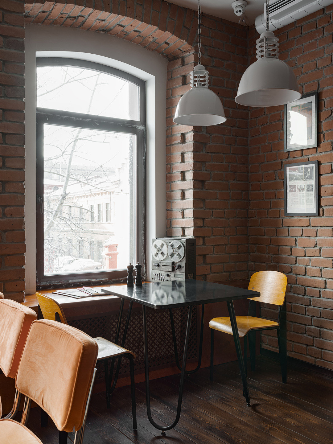 Кафе «Уголёк». Красноярск, проспект Мира, 74