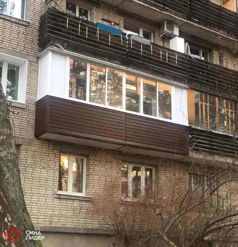 Отделка балкона