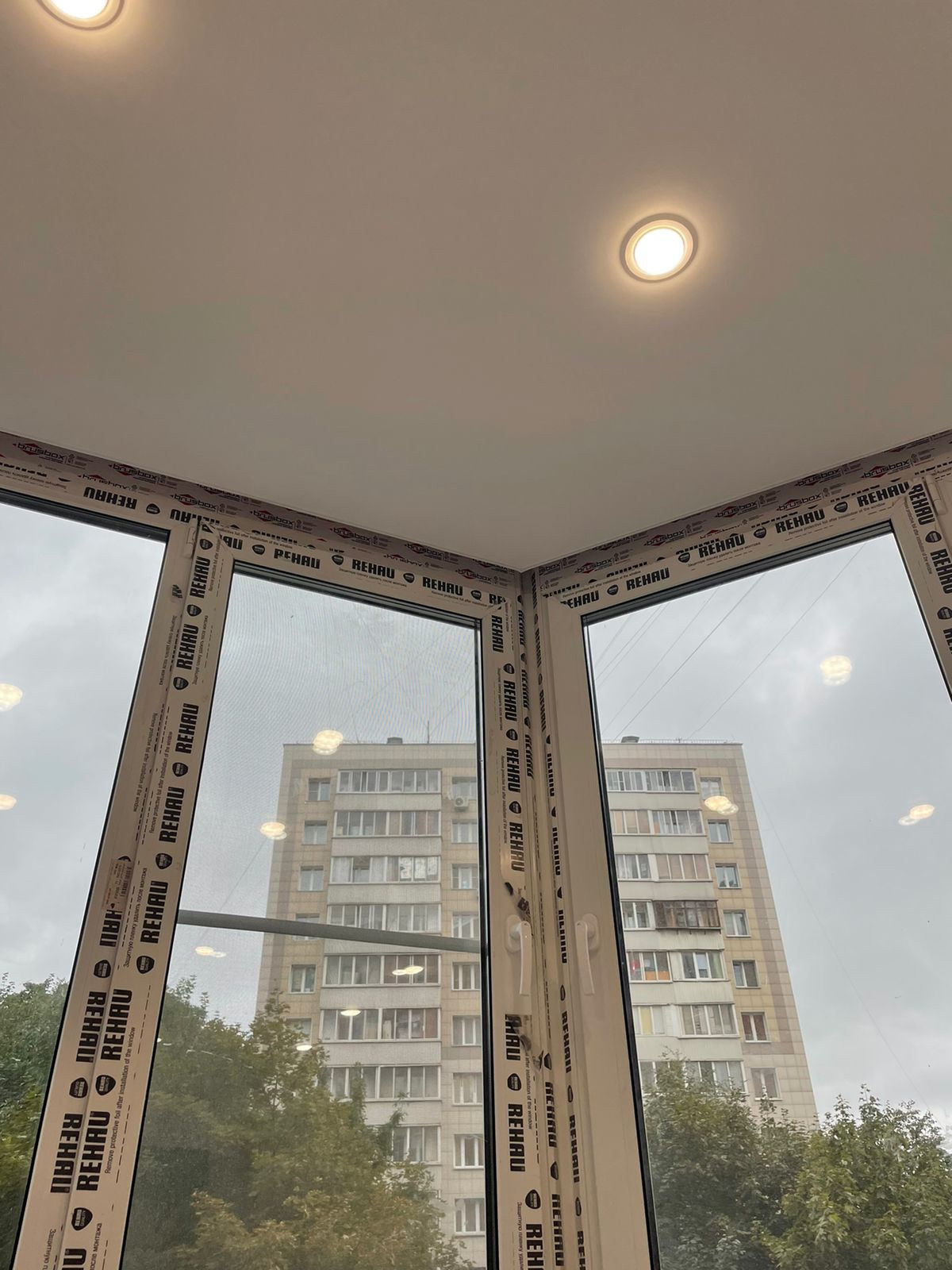 Классический Белый потолок