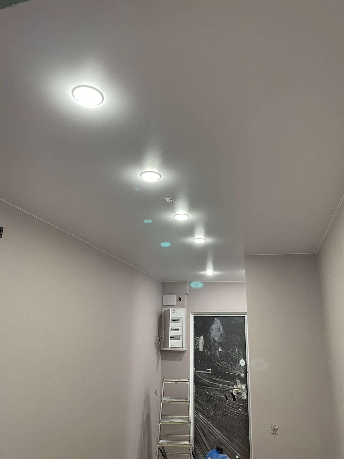 Классический Белый потолок