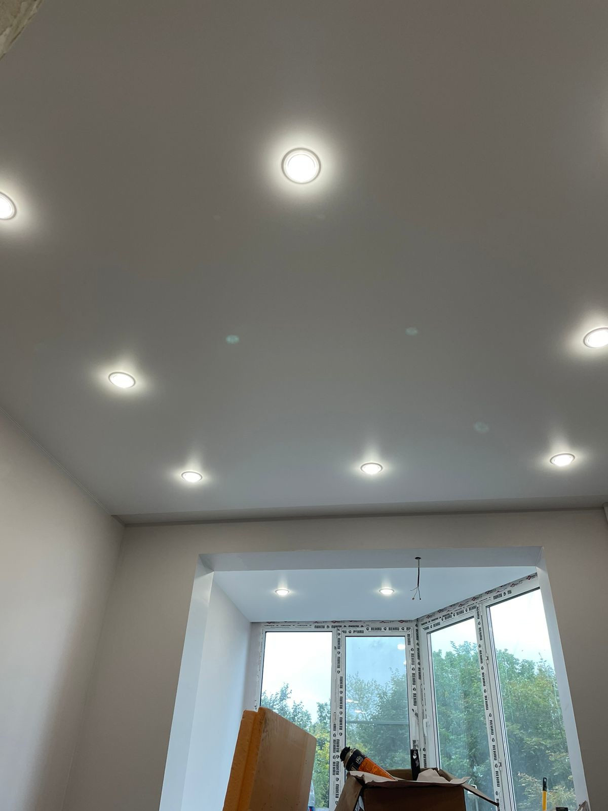 Классический Белый потолок