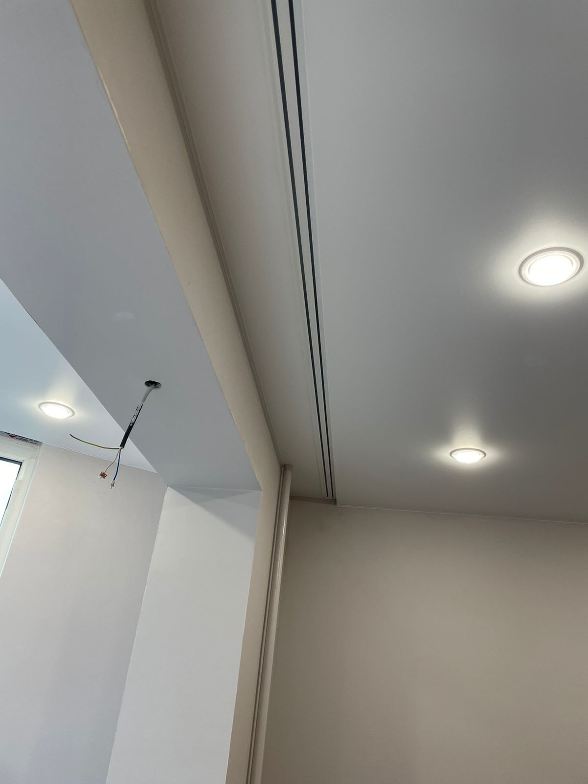 Классический Белый потолок