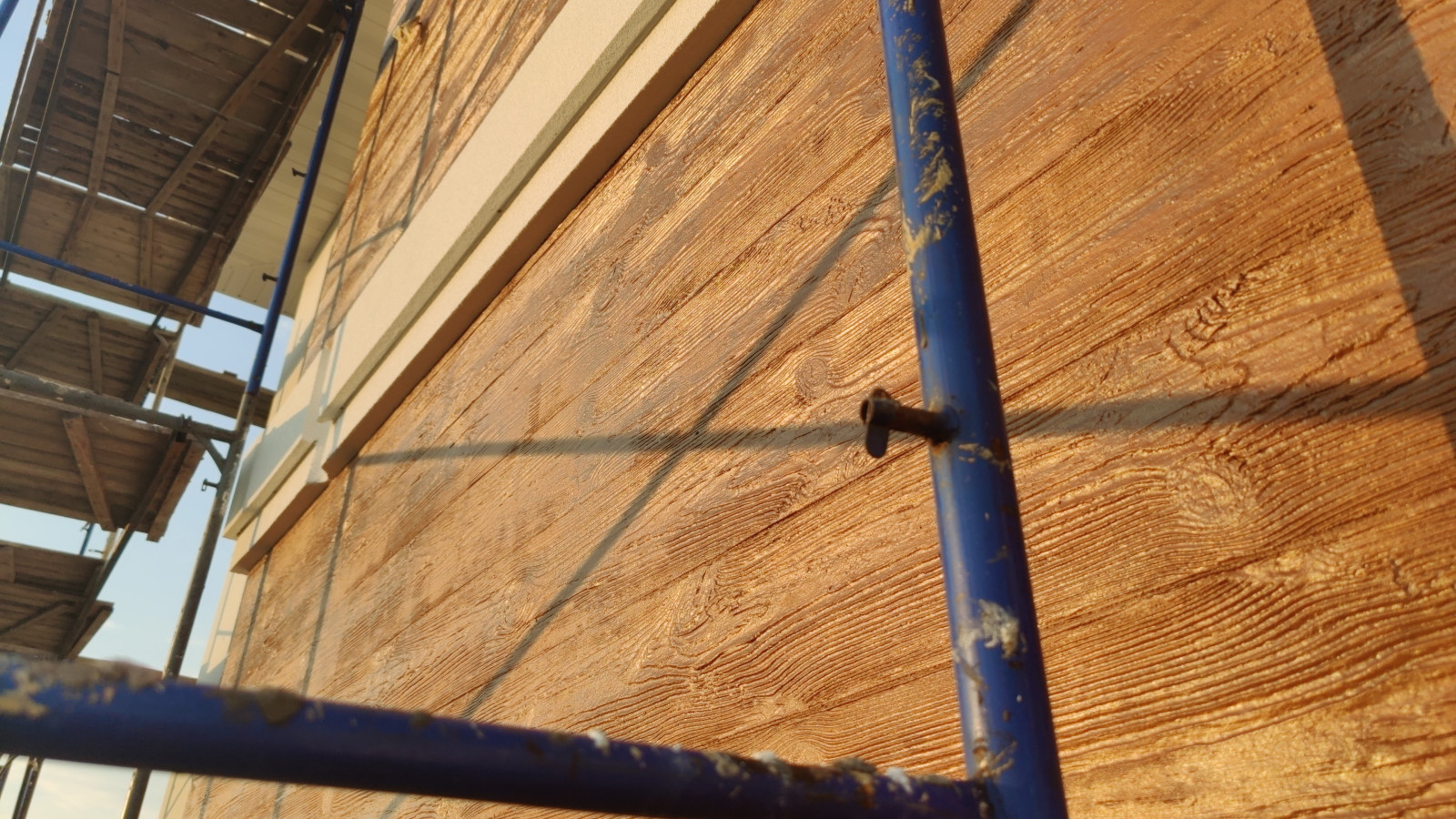 Декоративная штукатурка имитирует фактуру Дерево Visage Ceresit, газобетон и ППС