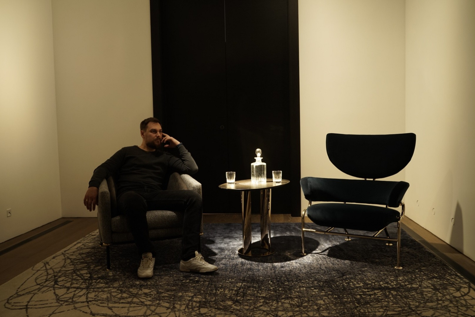 автоматизация освещения в салоне Krassky