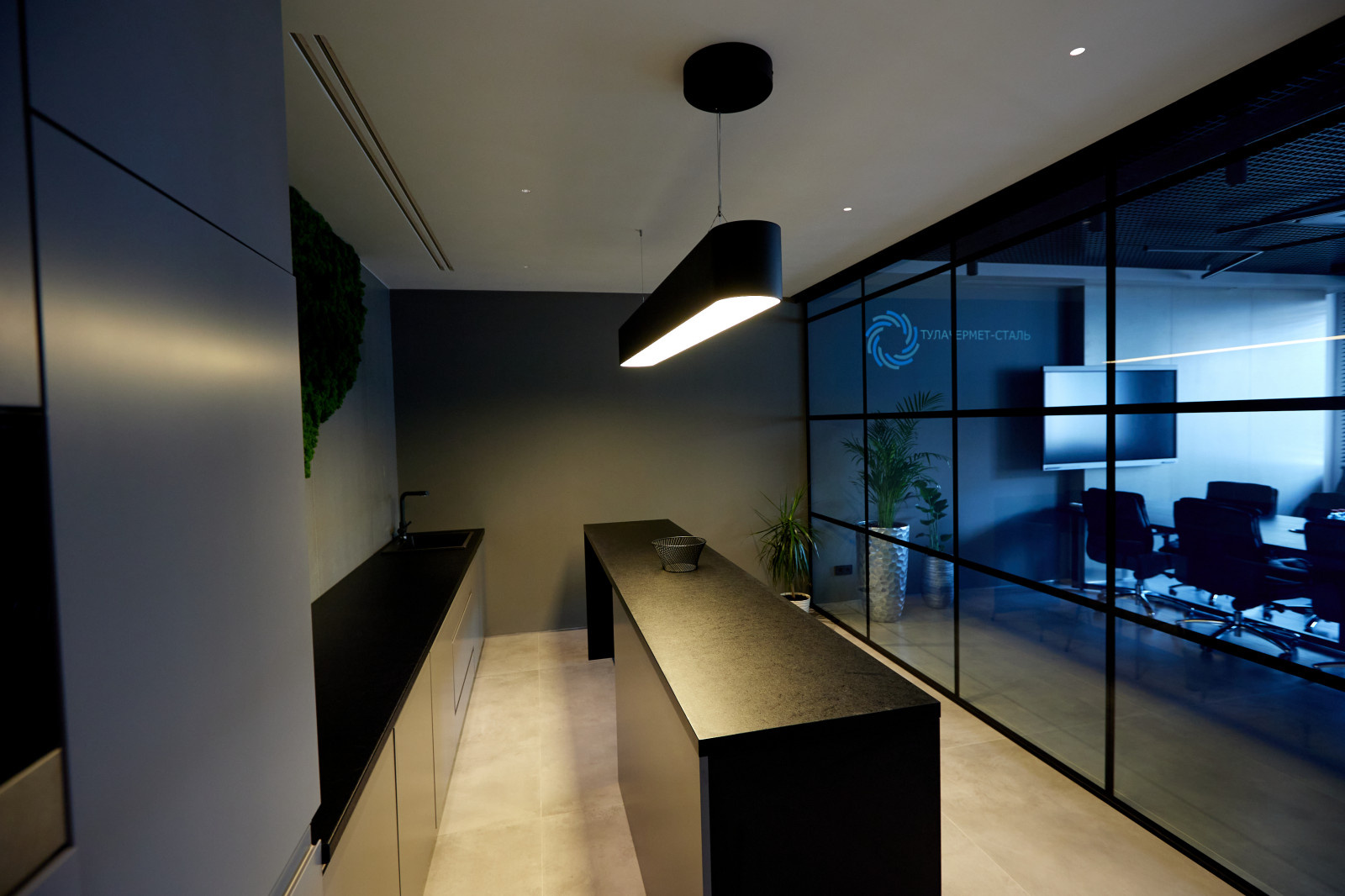 Стильная офисная кухня