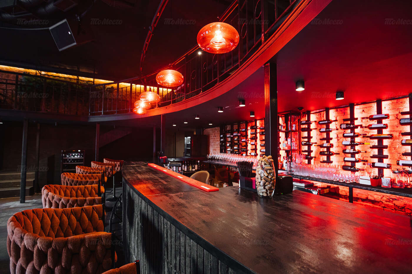 Бар Виновник