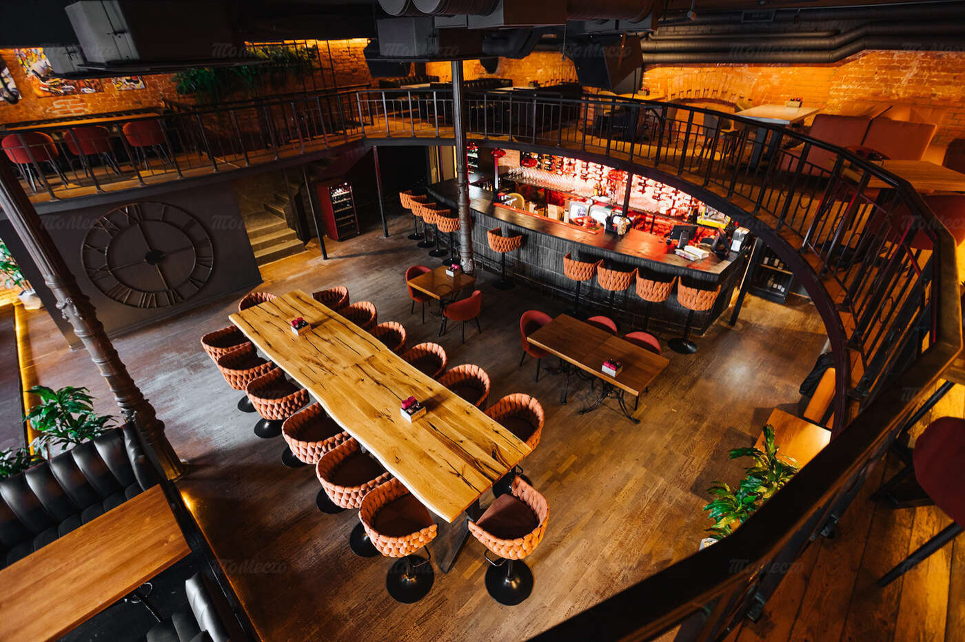 Бар Виновник