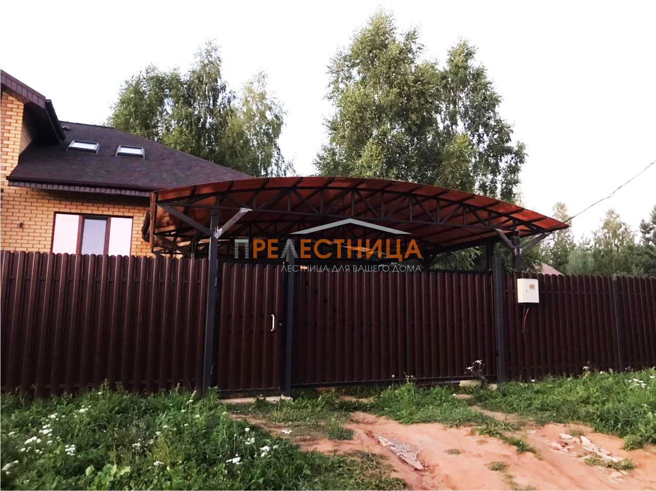 Автомобильный навес для автомобиля