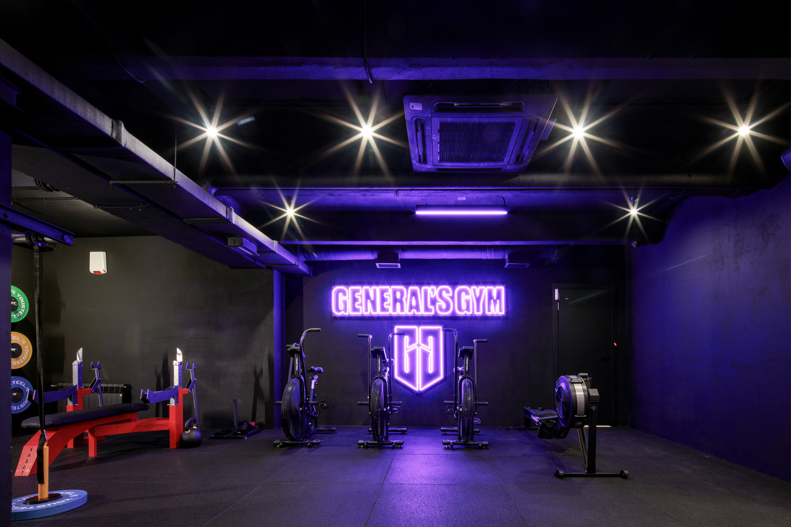 Фитнес-клуб General's GYM