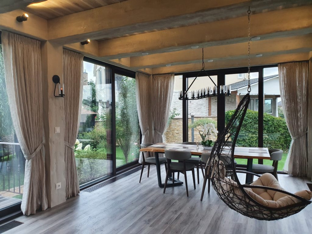 Обложка проекта: Шторы для летней веранды