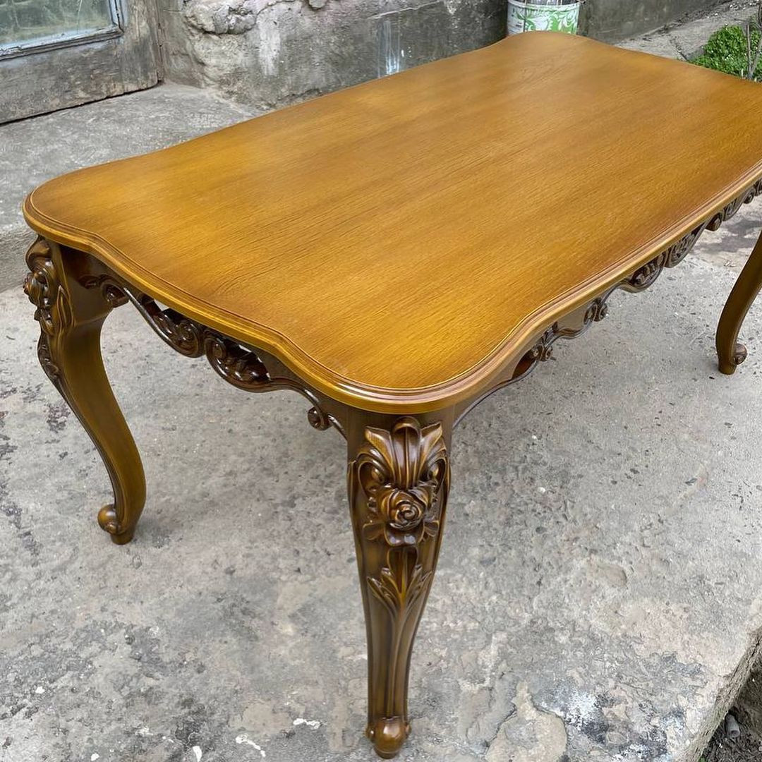 Стол из массива