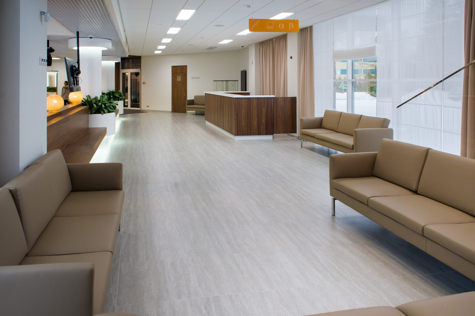 Холл и аудитория