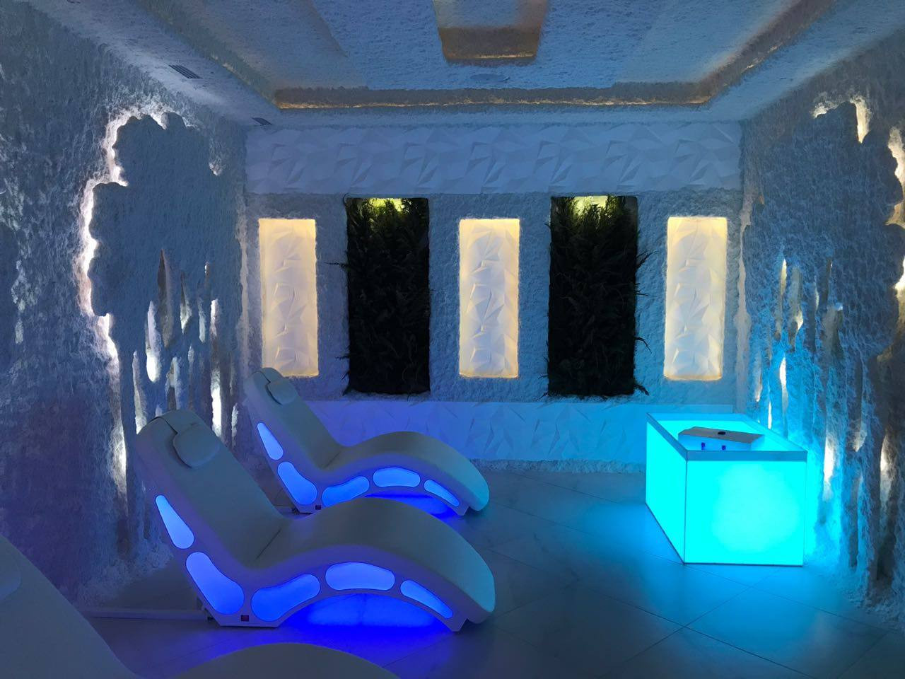 Пруды,фонтаны, соляные комнаты