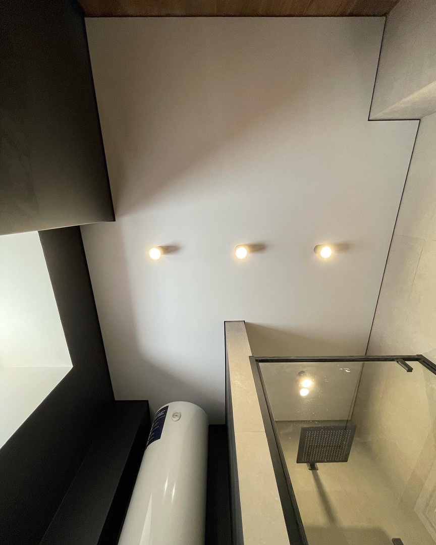 Теневые потолки в ЖК ГринАрт