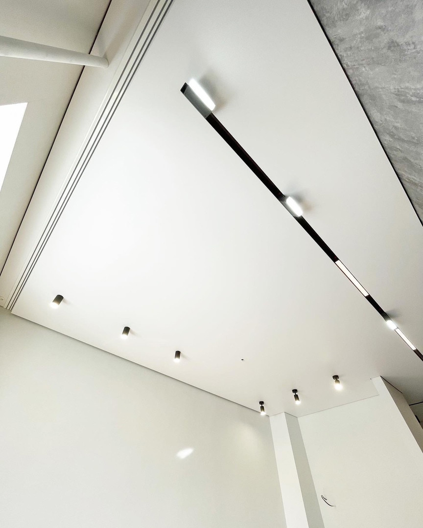 Теневые потолки в ЖК ГринАрт