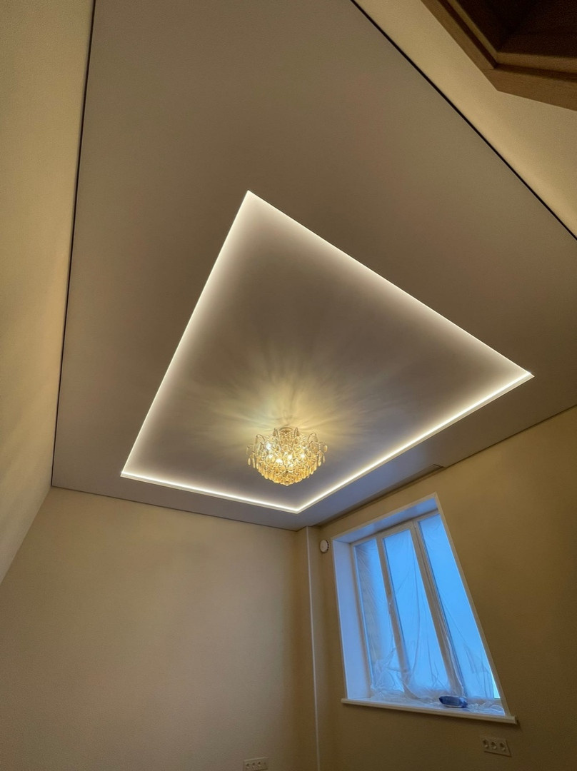 Многоуровневые потолки в КП голубой залив