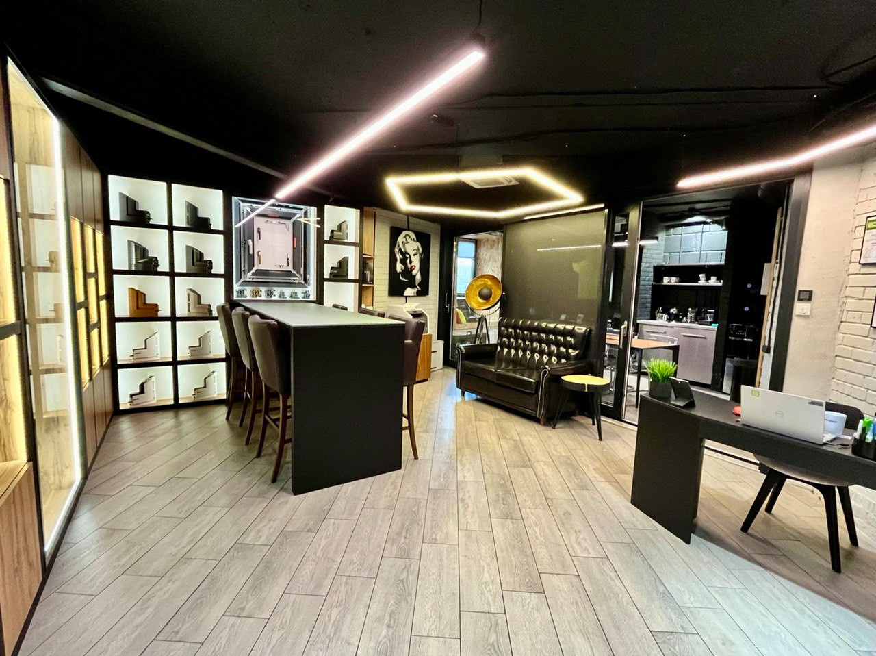 ШОУРУМ PREMIUM TECHONOLOGIES