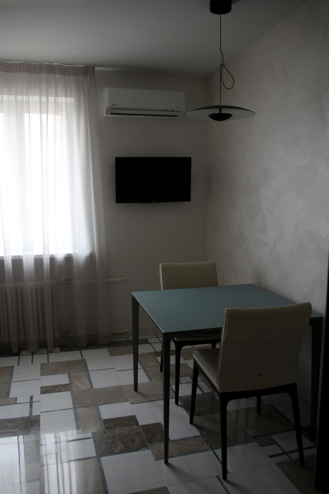 Поймите, что язык может скрывать истину, а глаза – никогда!