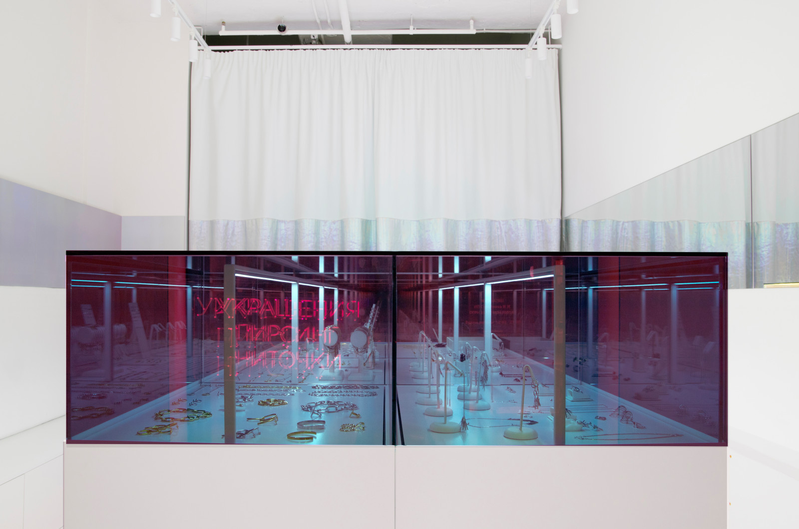 Wanna?Be. Фотосессия интерьера салона для студии "Точка дизайна"