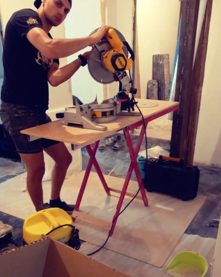 Интерьер салона в стиле лофт