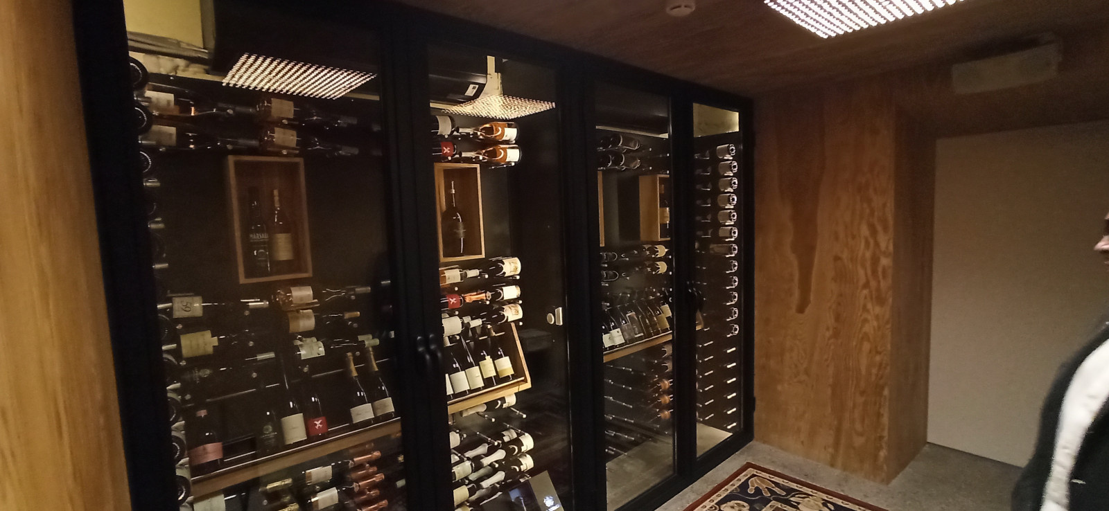 Винная витрина