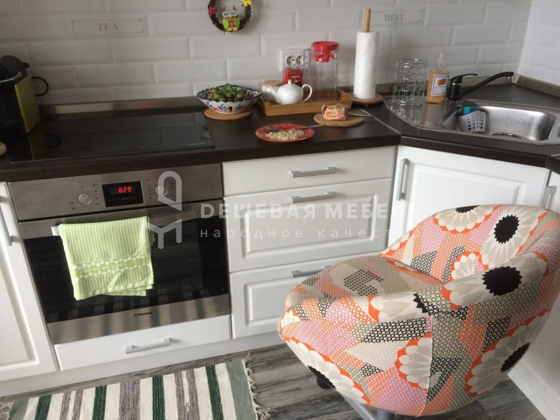 Малогабаритная кухня "Компакт арт.16" в классическом стиле