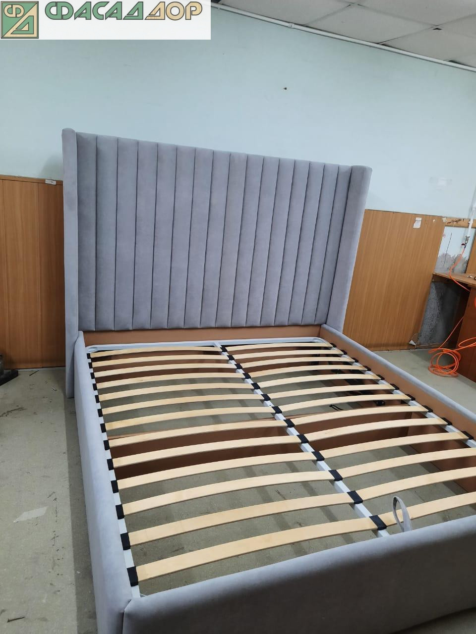 Кровати