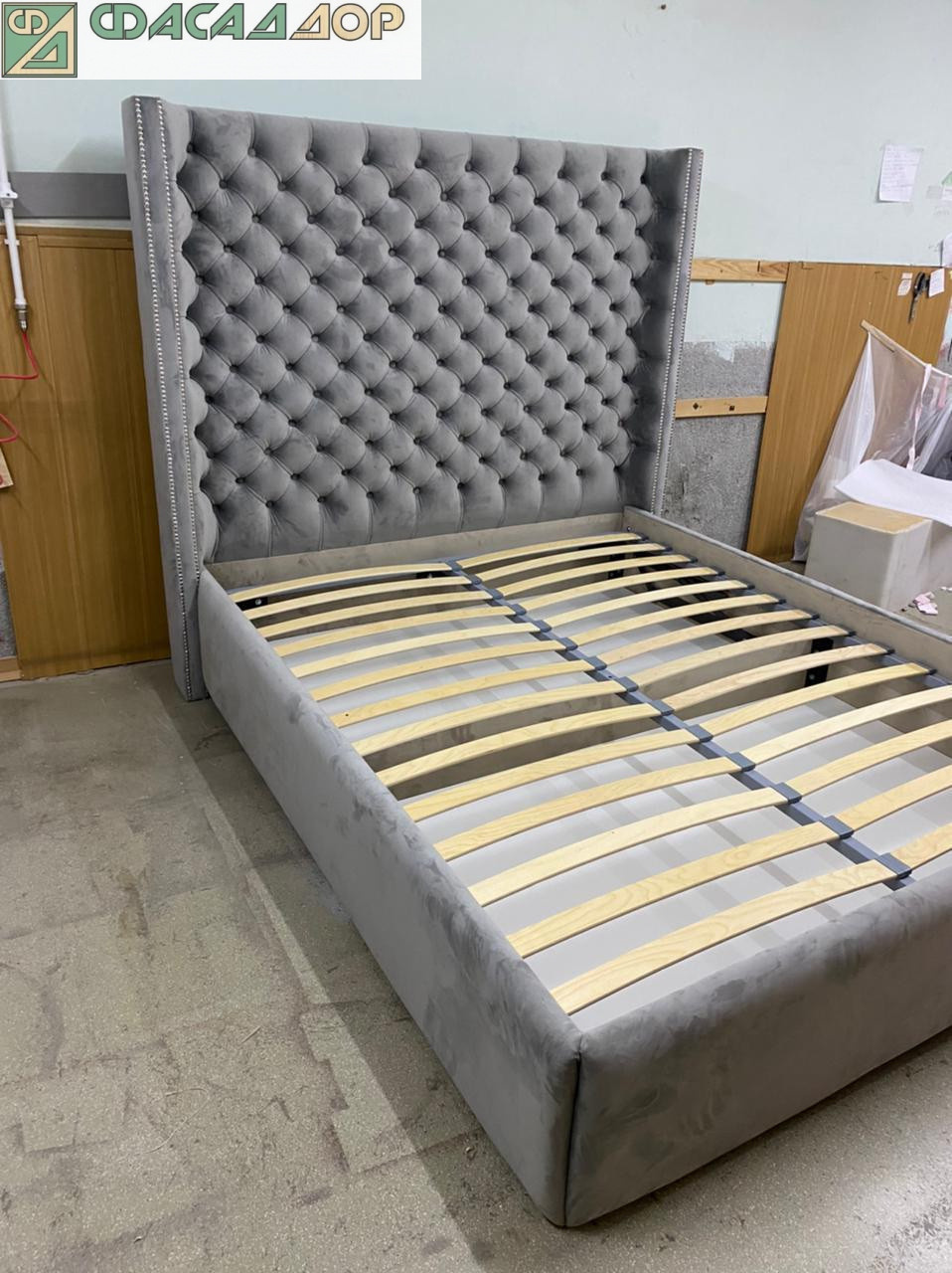 Кровати