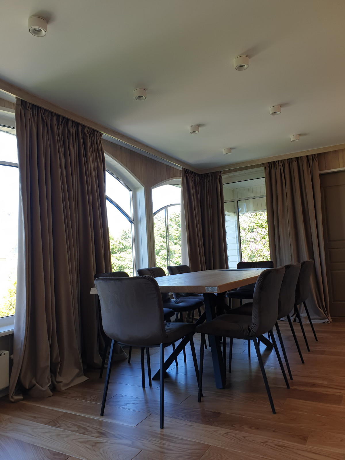 Шторы в интерьере на заказ