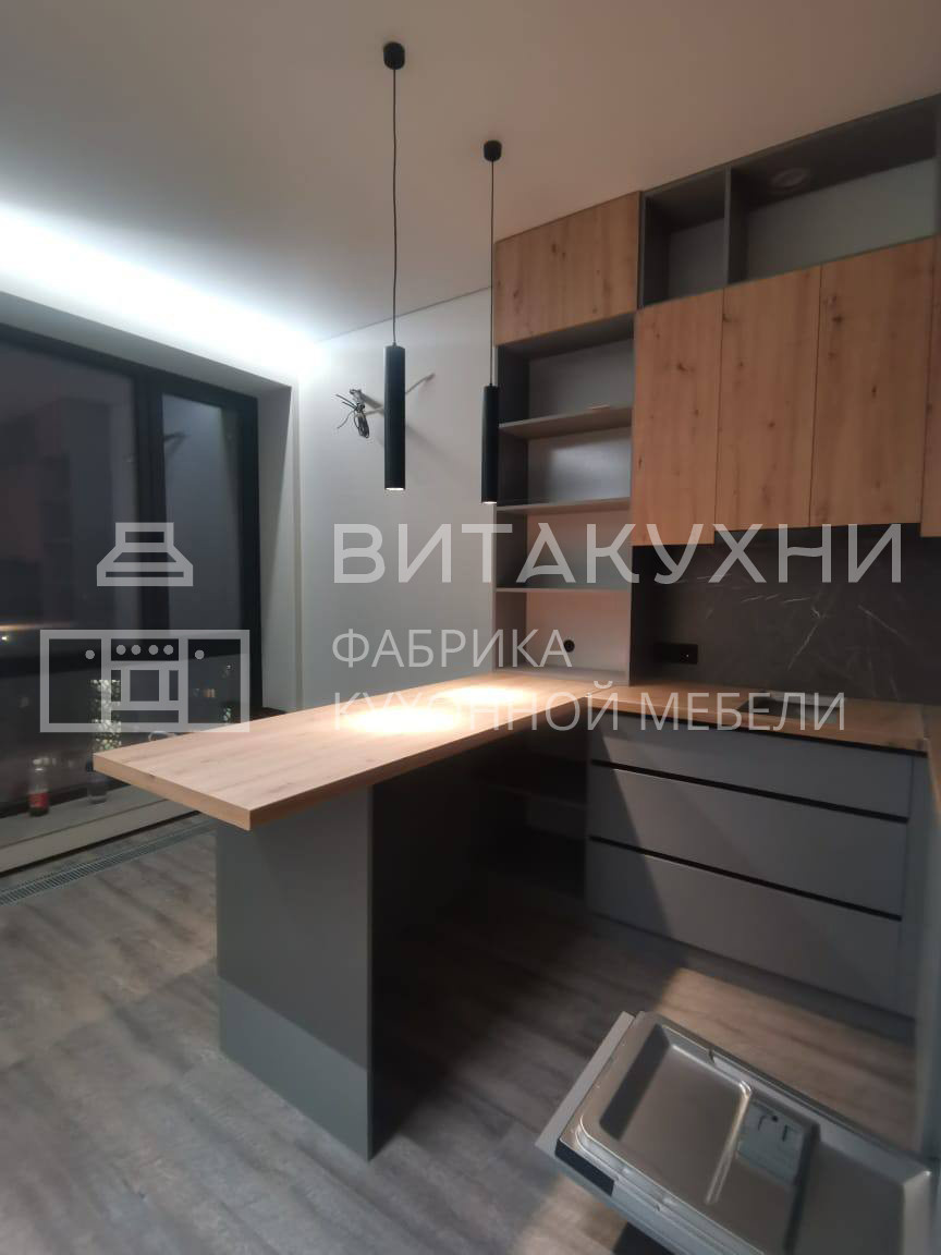 П-образная современная кухня