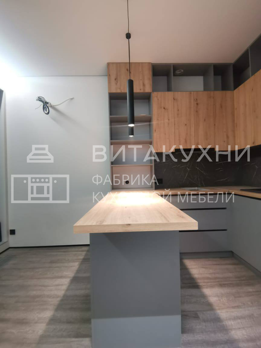 П-образная современная кухня