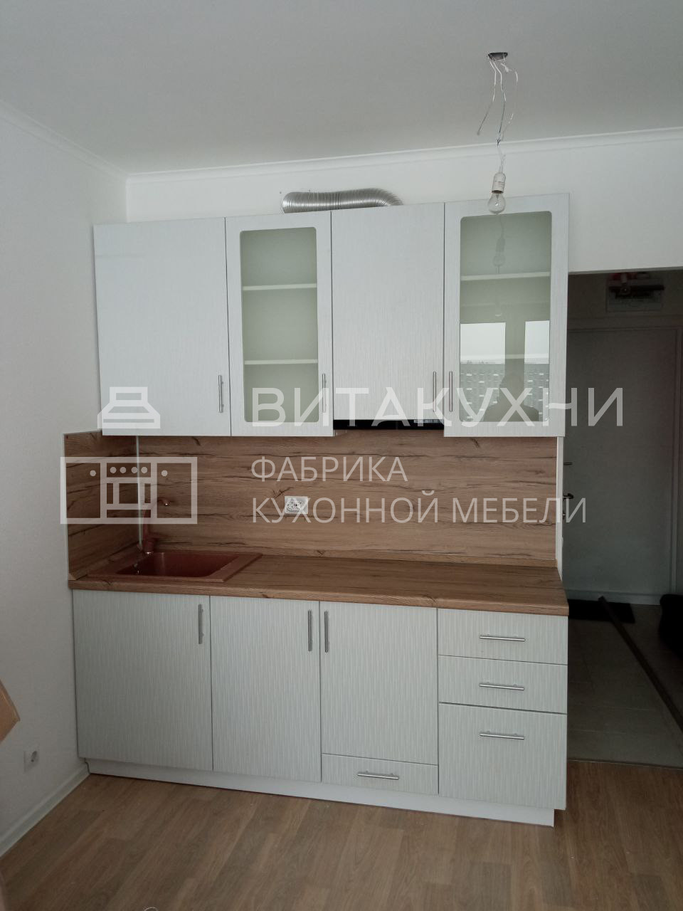 Небольшой кухонный гарнитур