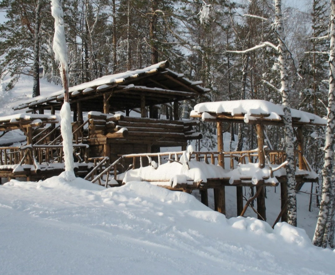 Беседки в " Бобровом логу".