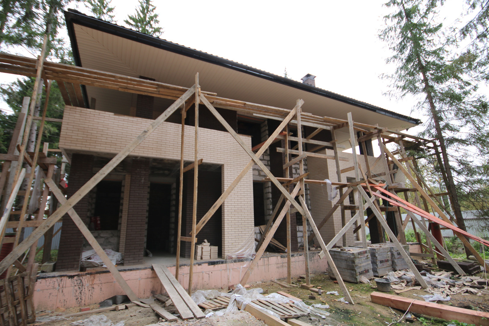 Проект коттеджа на 215м2