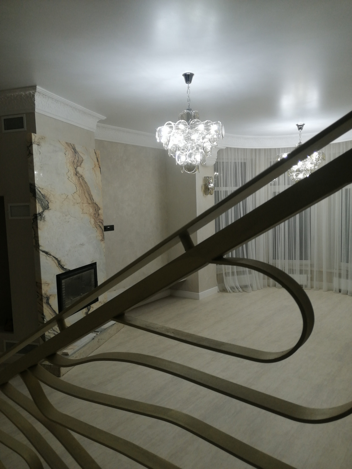 Проектирование и изготовление лестниц и мебели