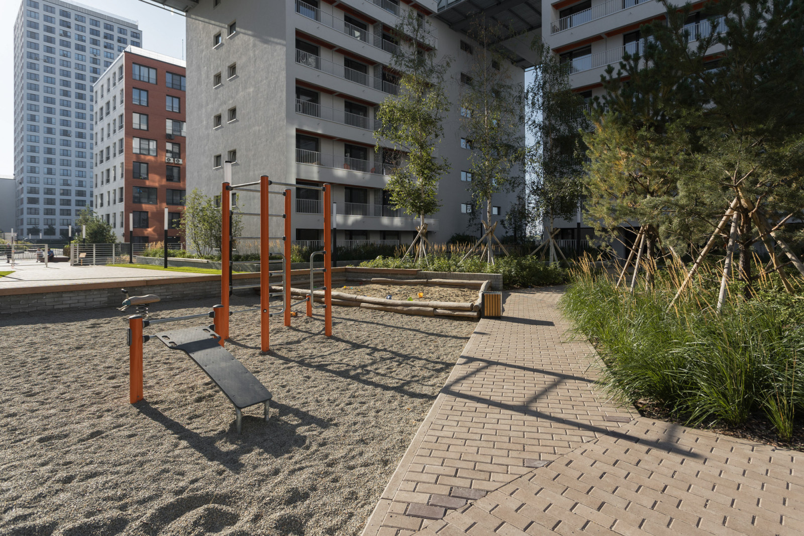 Дом с мостами