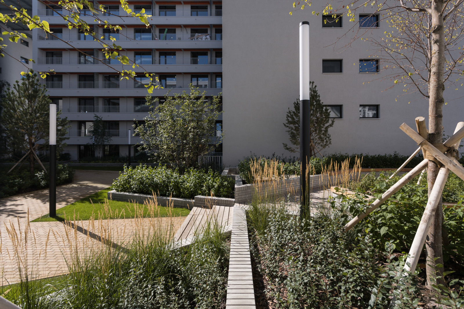 Дом с мостами