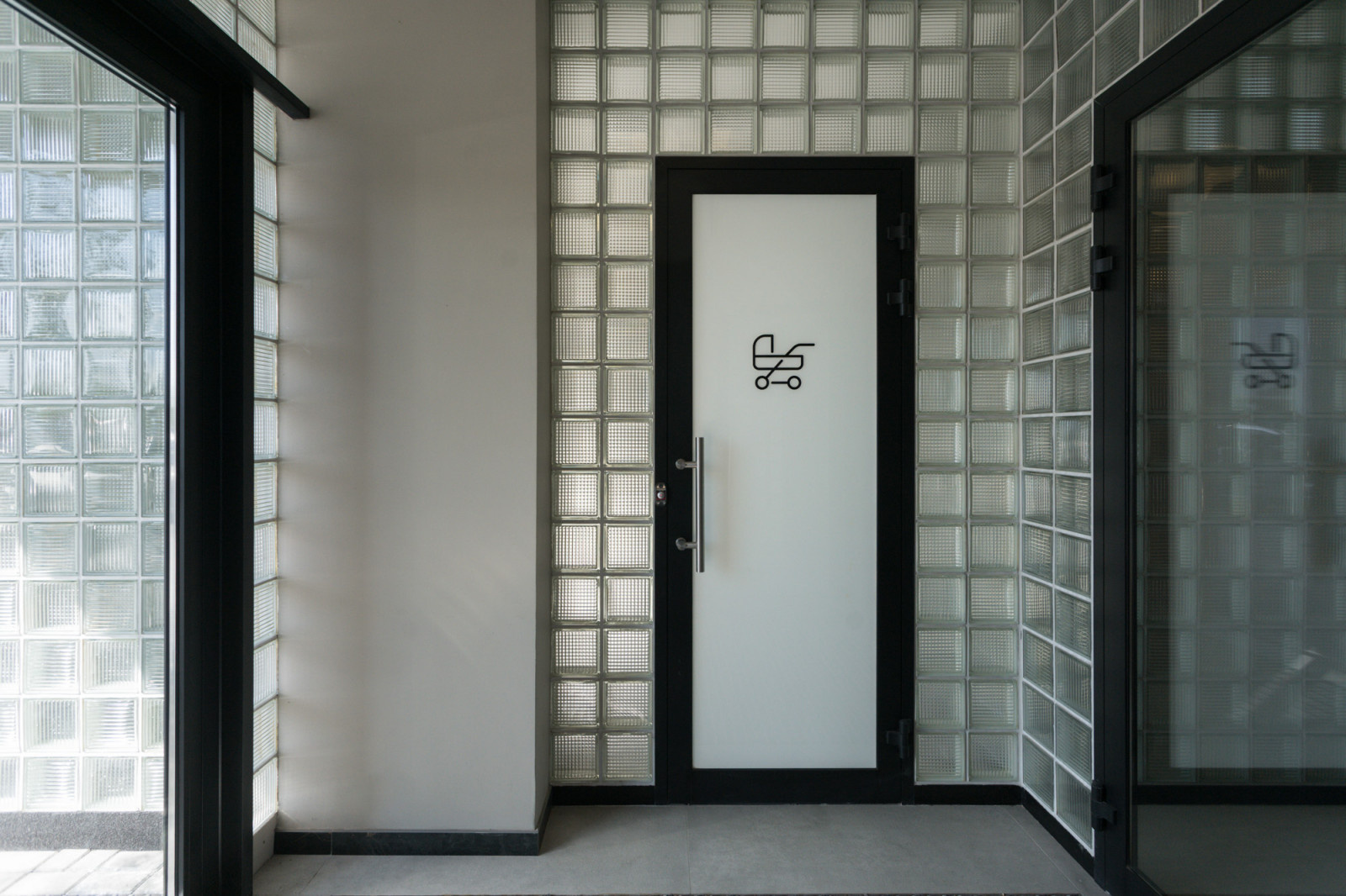 Дом с мостами