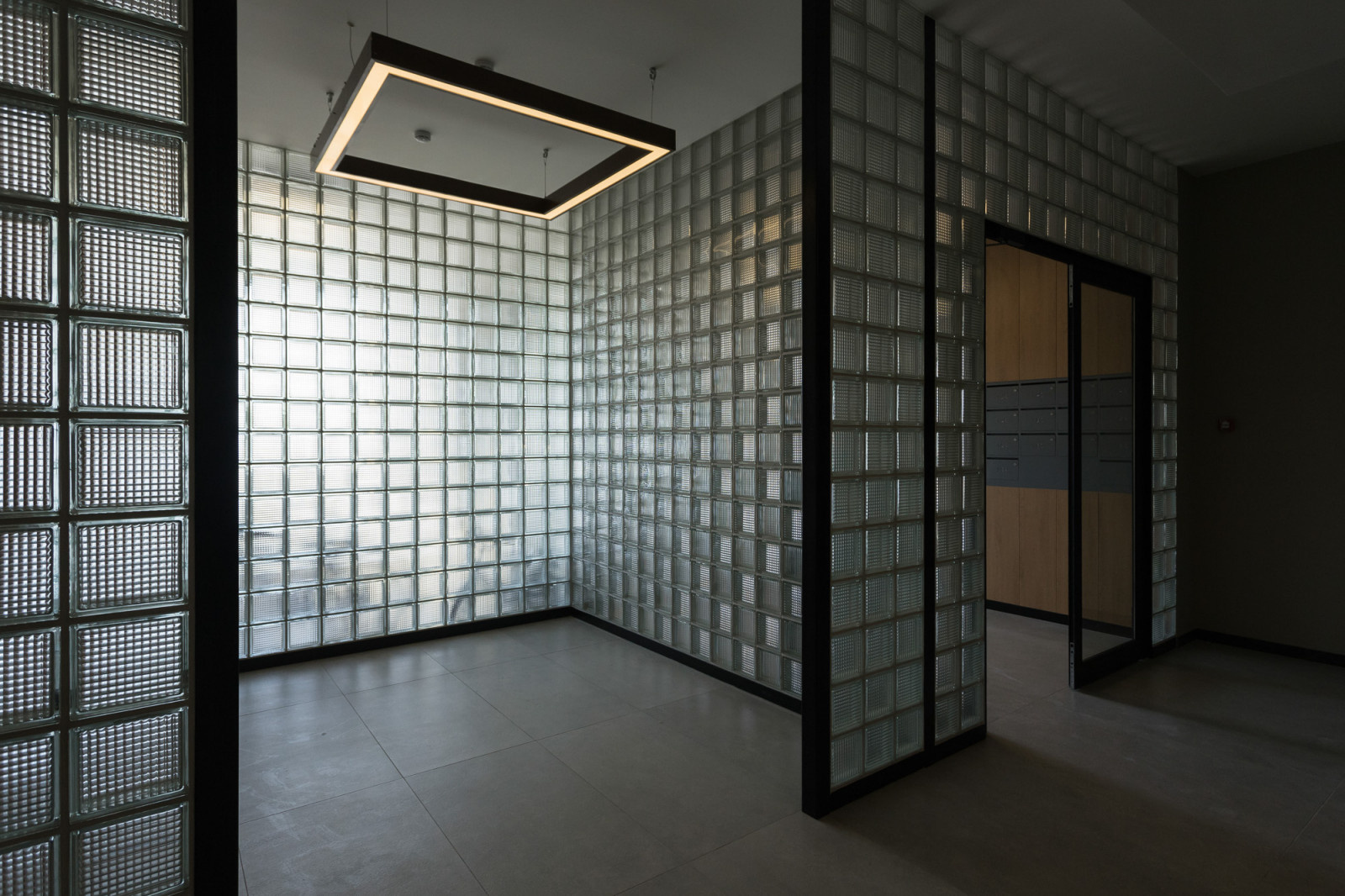 Дом с мостами