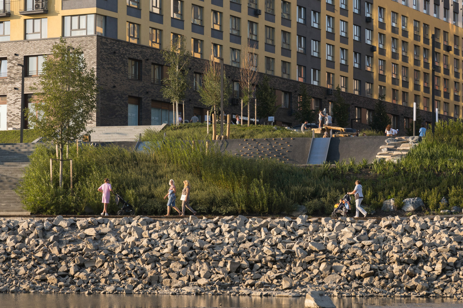 Набережная Европейский берег