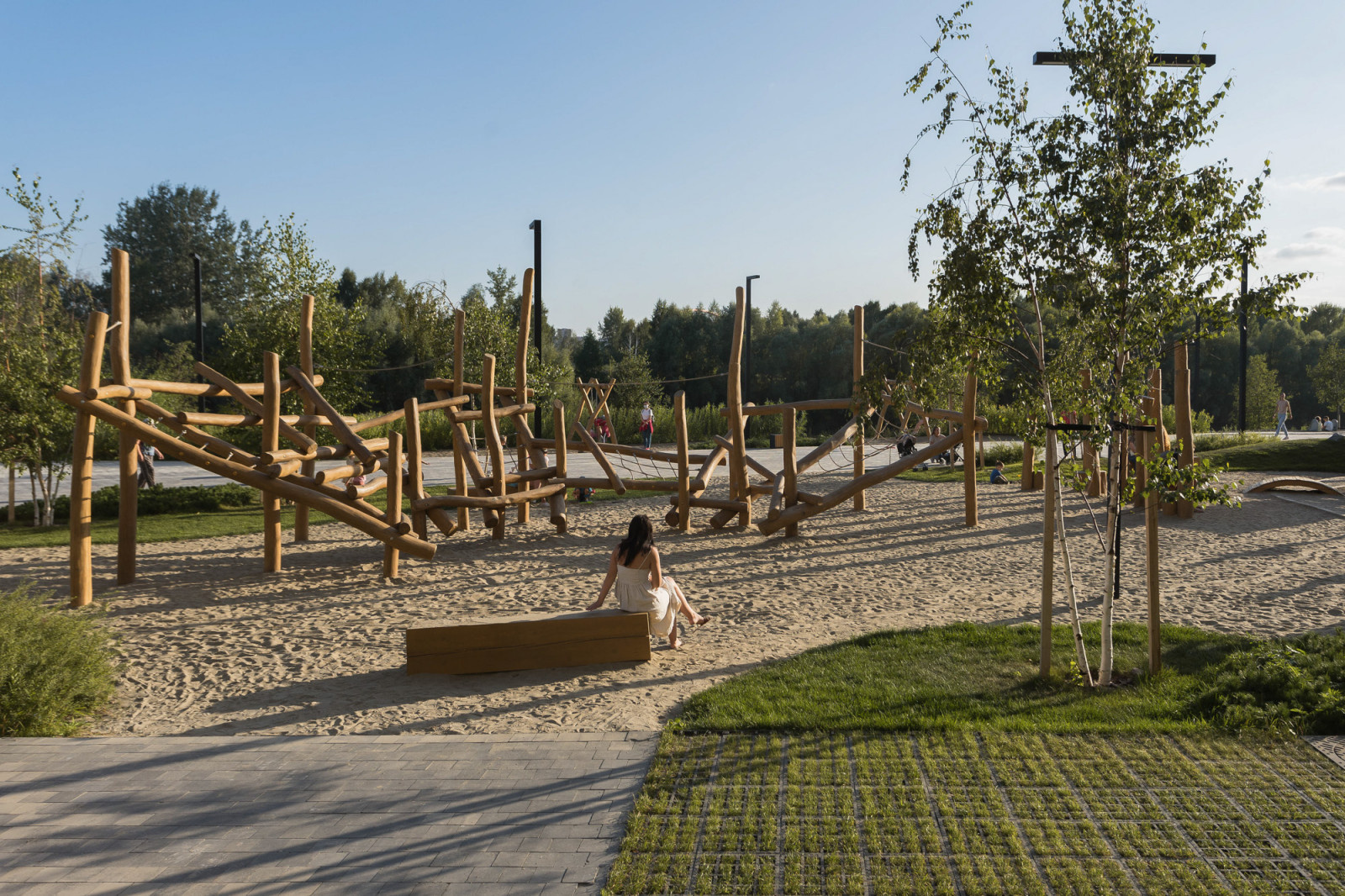 Набережная Европейский берег